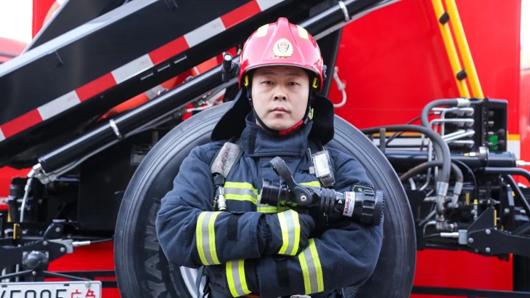 【人民日报】这位90后消防员，成为党的二十大代表
