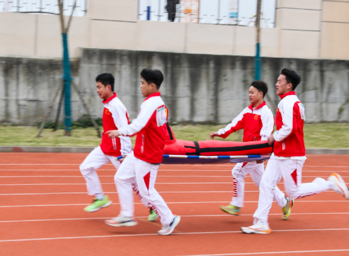 冲冲冲！大学生“消防智勇大冲关”来了