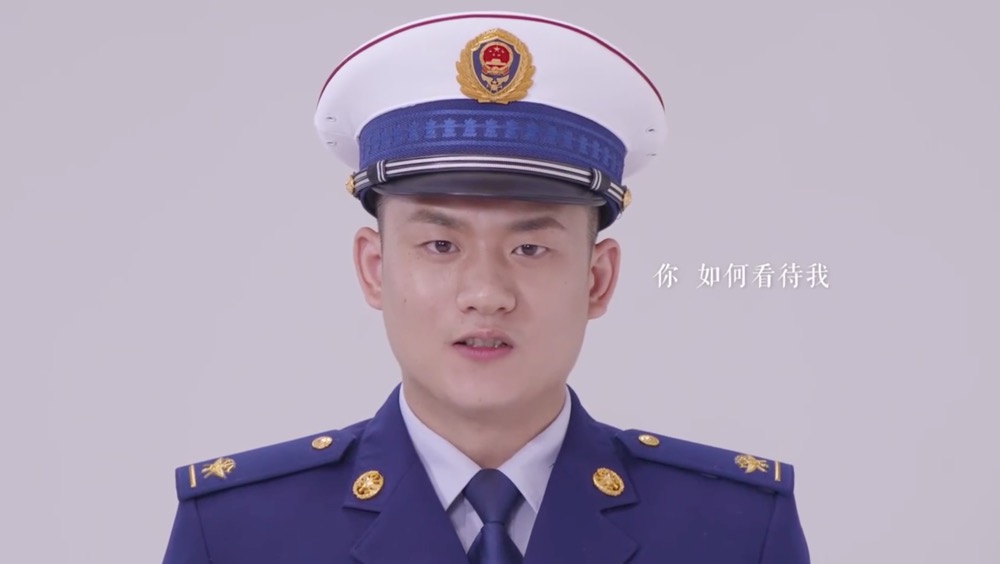 “我不是超人，我只是一个普通人！”