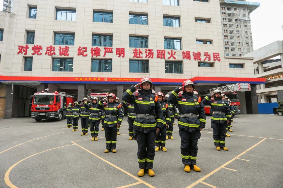 追梦火焰蓝丨看！从风雨中走来的一支百年消防队