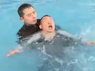 遇溺水科学施救 切勿盲目下水救人