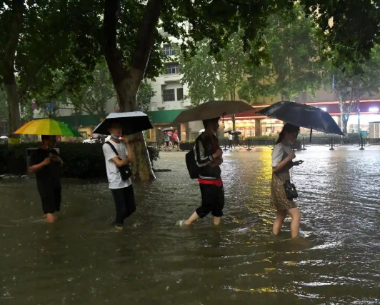 汛期暴雨猛如虎 这些知识点速看