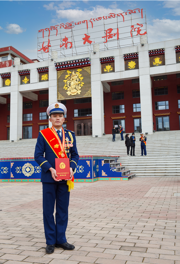 中国消防忠诚卫士｜龚其畅：赴汤蹈火、不辱使命，甘当人民“守夜人”