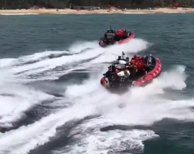 【视频】硬核装备给消防员水域救援开外挂