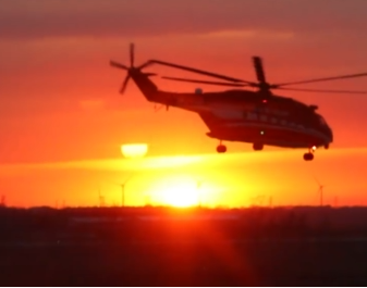 【视频】消防飞行员驾直升机跨昼夜训练