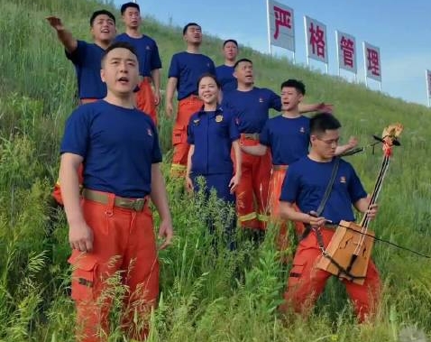 唱支山歌给党听