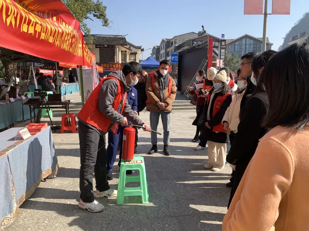 广西：“让爱返乡——大学生消防志愿服务”活动受到广泛关注