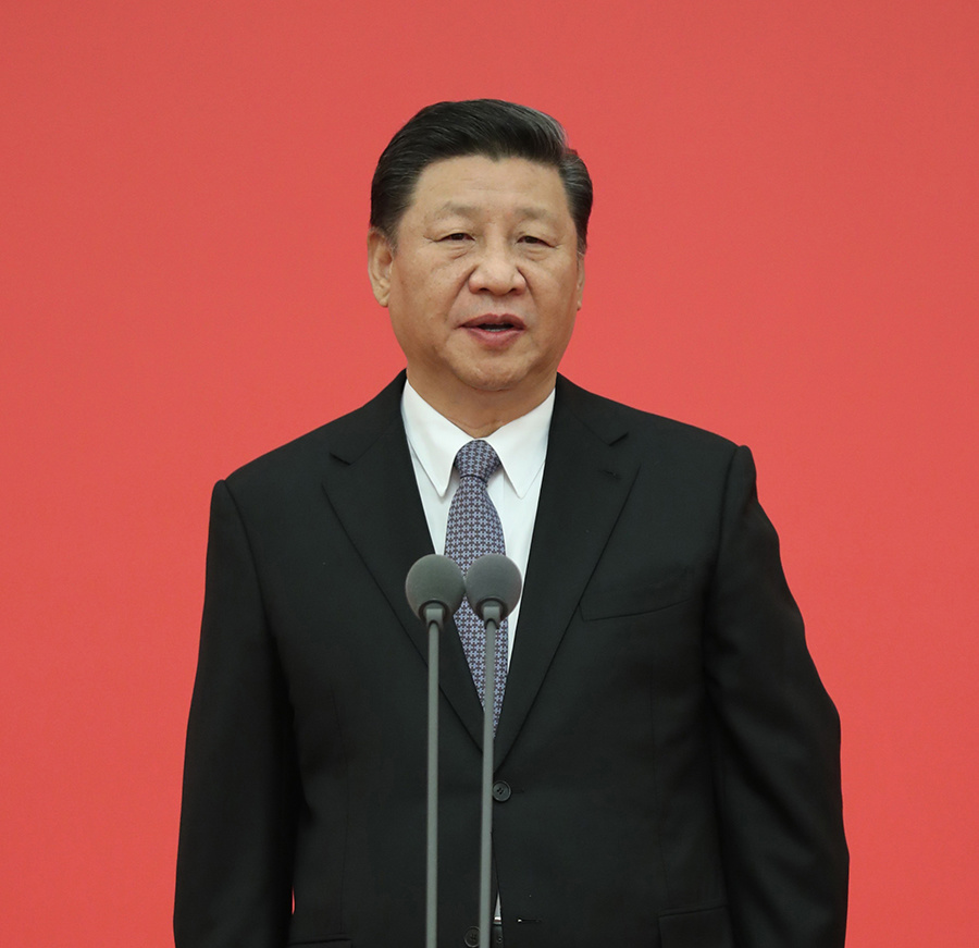 习近平向国家综合性消防救援队伍授旗并致训词