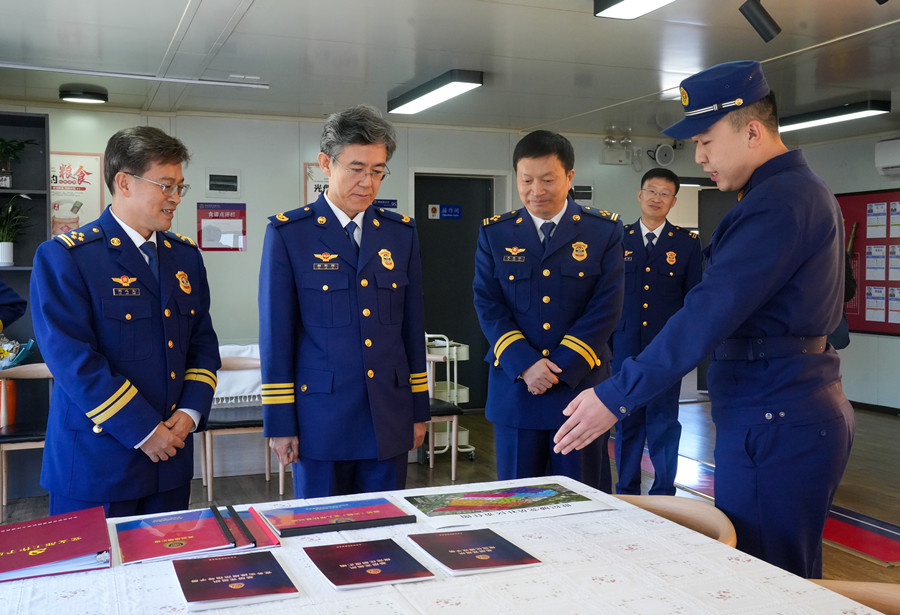 郝军辉到北京消防救援总队调研指导工作